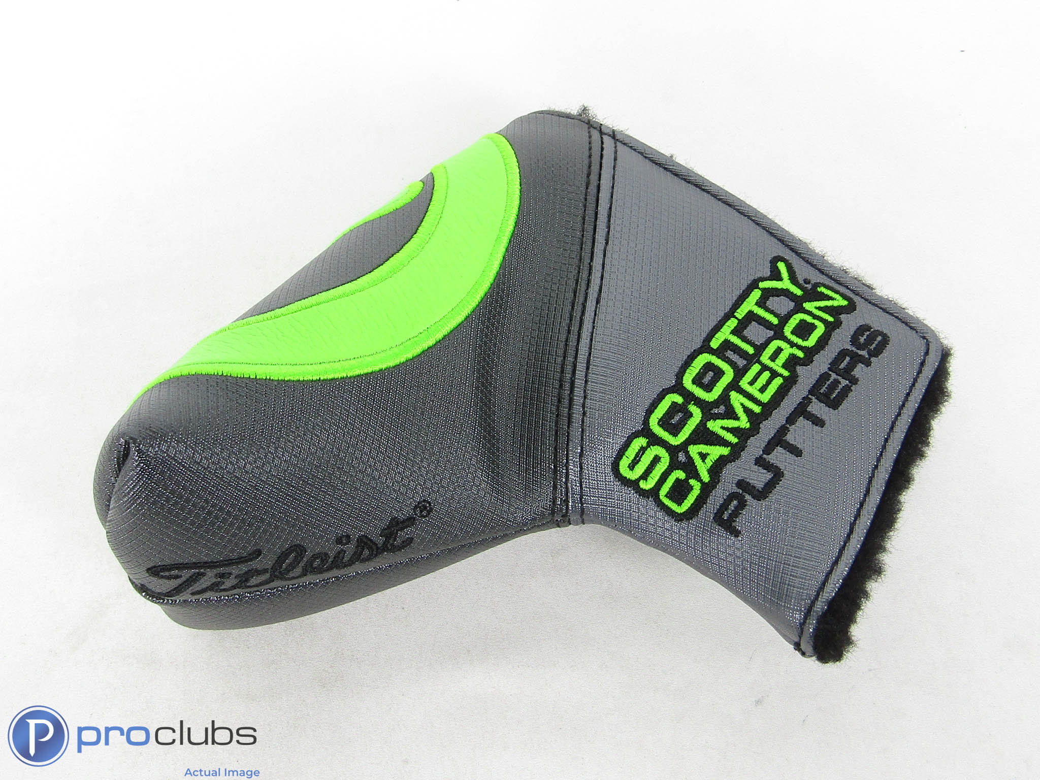 Circle T! Scotty Cameron Gray/Lime "Industrial" Mid-Mallet Headcover-458453