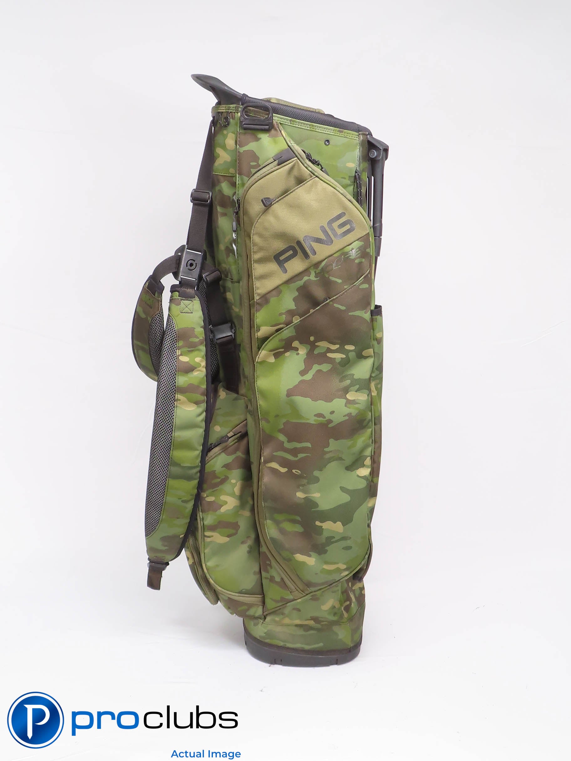 PING Hoofer Camo Carry / Stand w/ Rain Hood - 453203