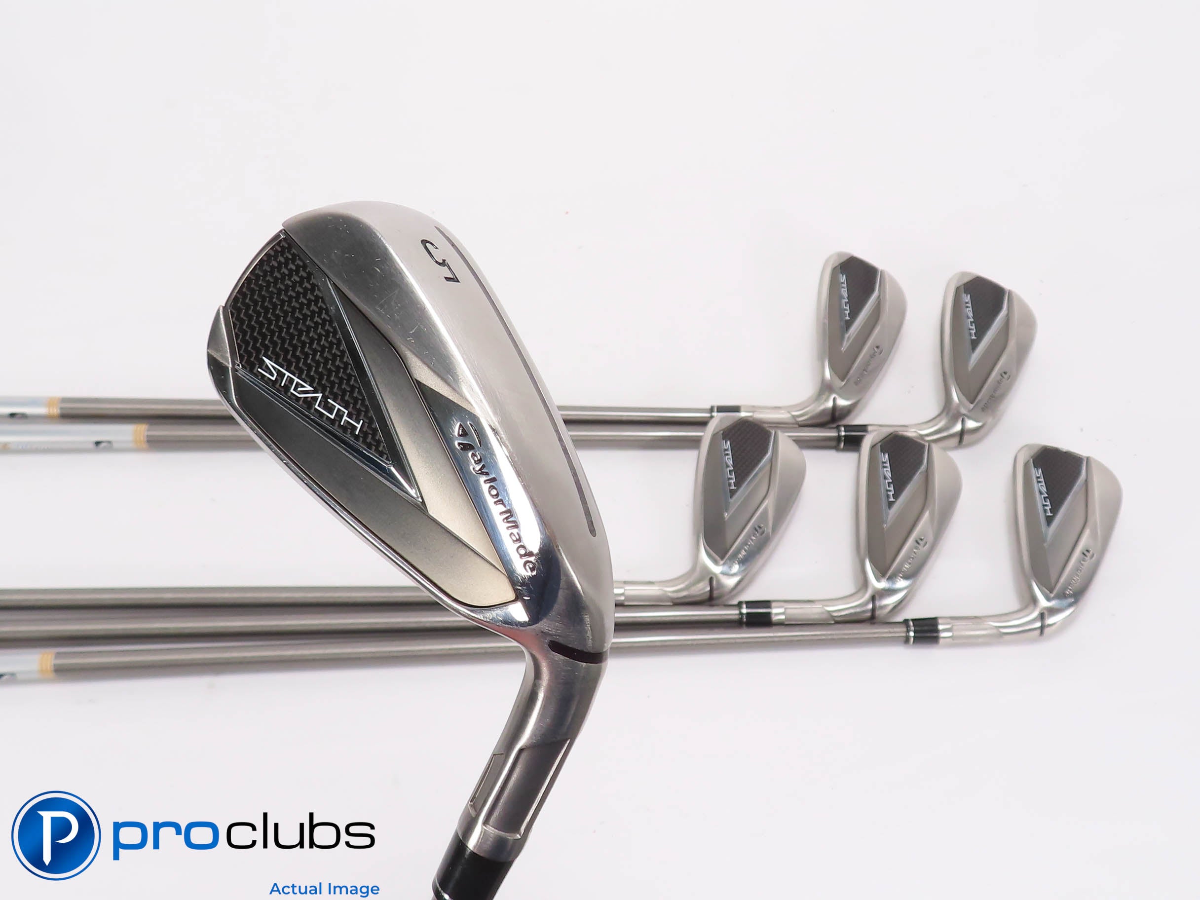 Nice TaylorMade STEALTH 5-PW IRON SET Steelfiber Regular Flex Graph -1/2" 466587