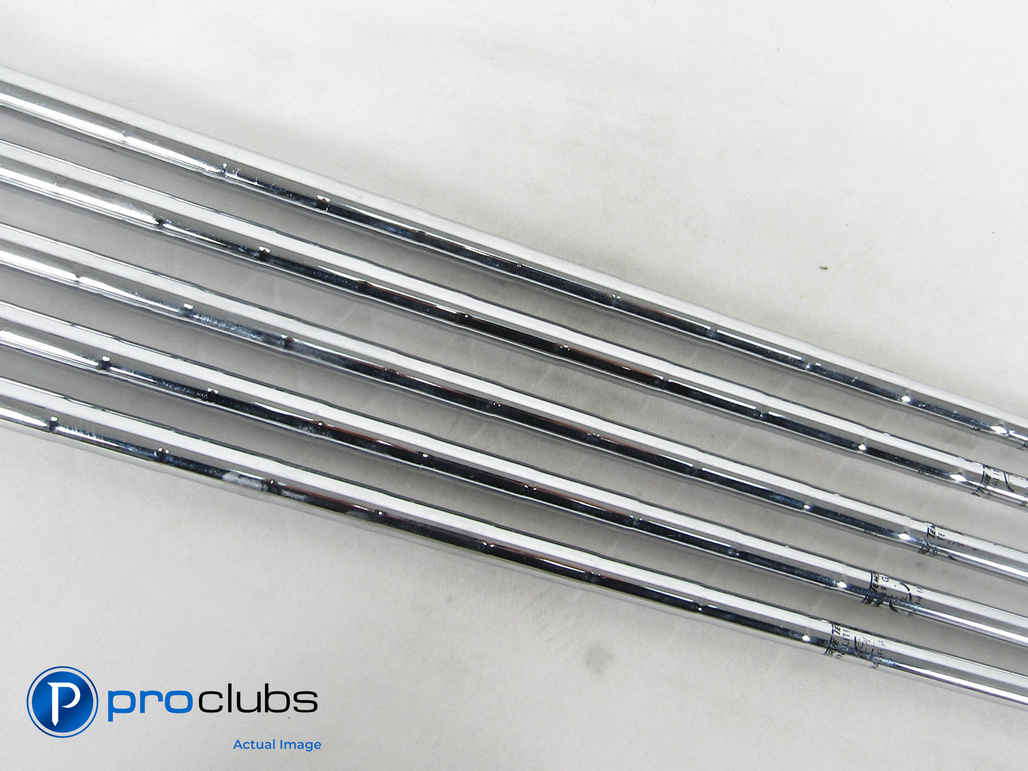 Dynalite Gold SL S300 Stiff Flex Steel Iron Shafts (6-PW) .355" Taper #466445