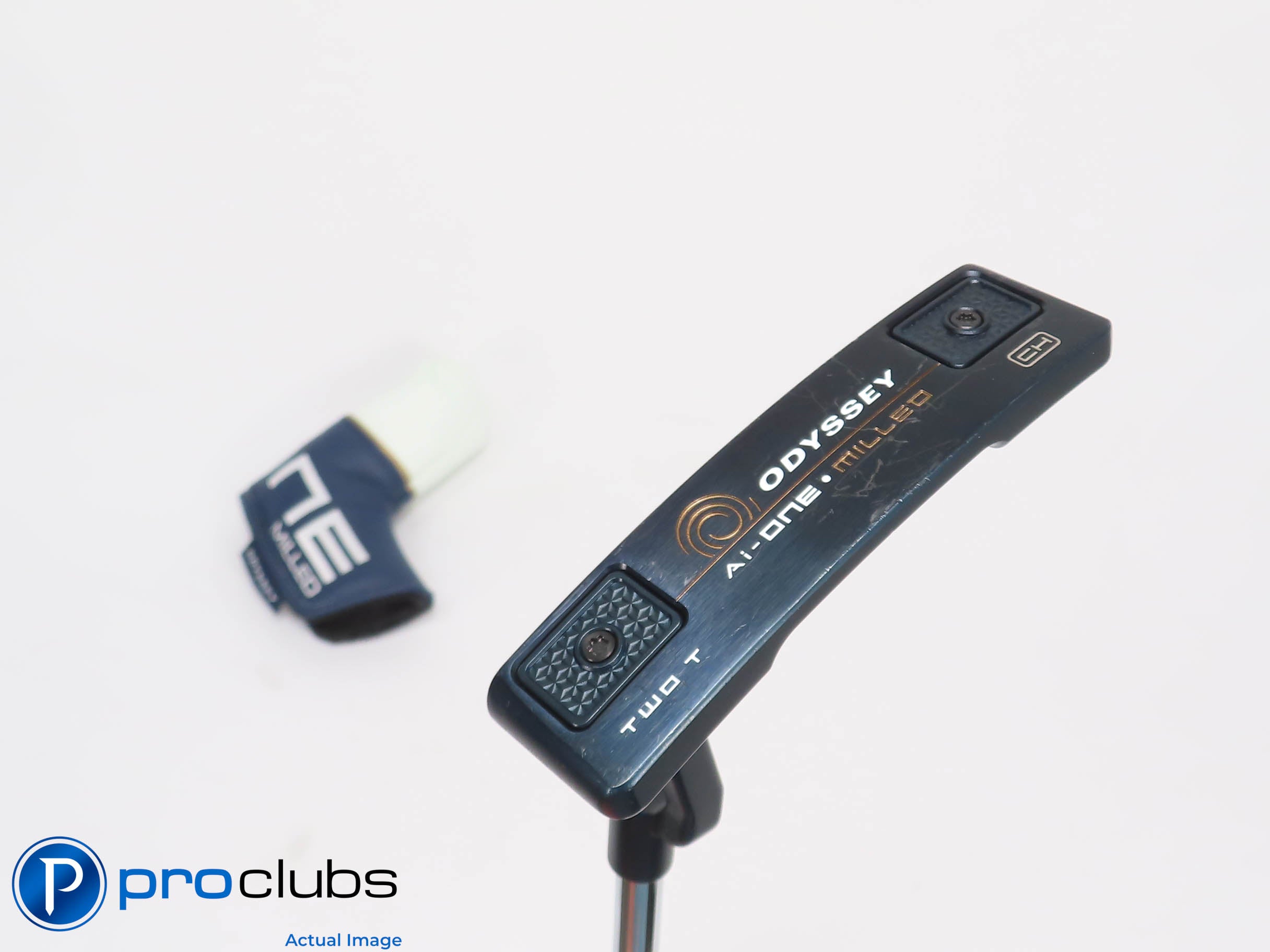 Left Handed Odyssey Ai-ONE MILLED TWO T CH 35" PUTTER w/Cover - SL90 457559