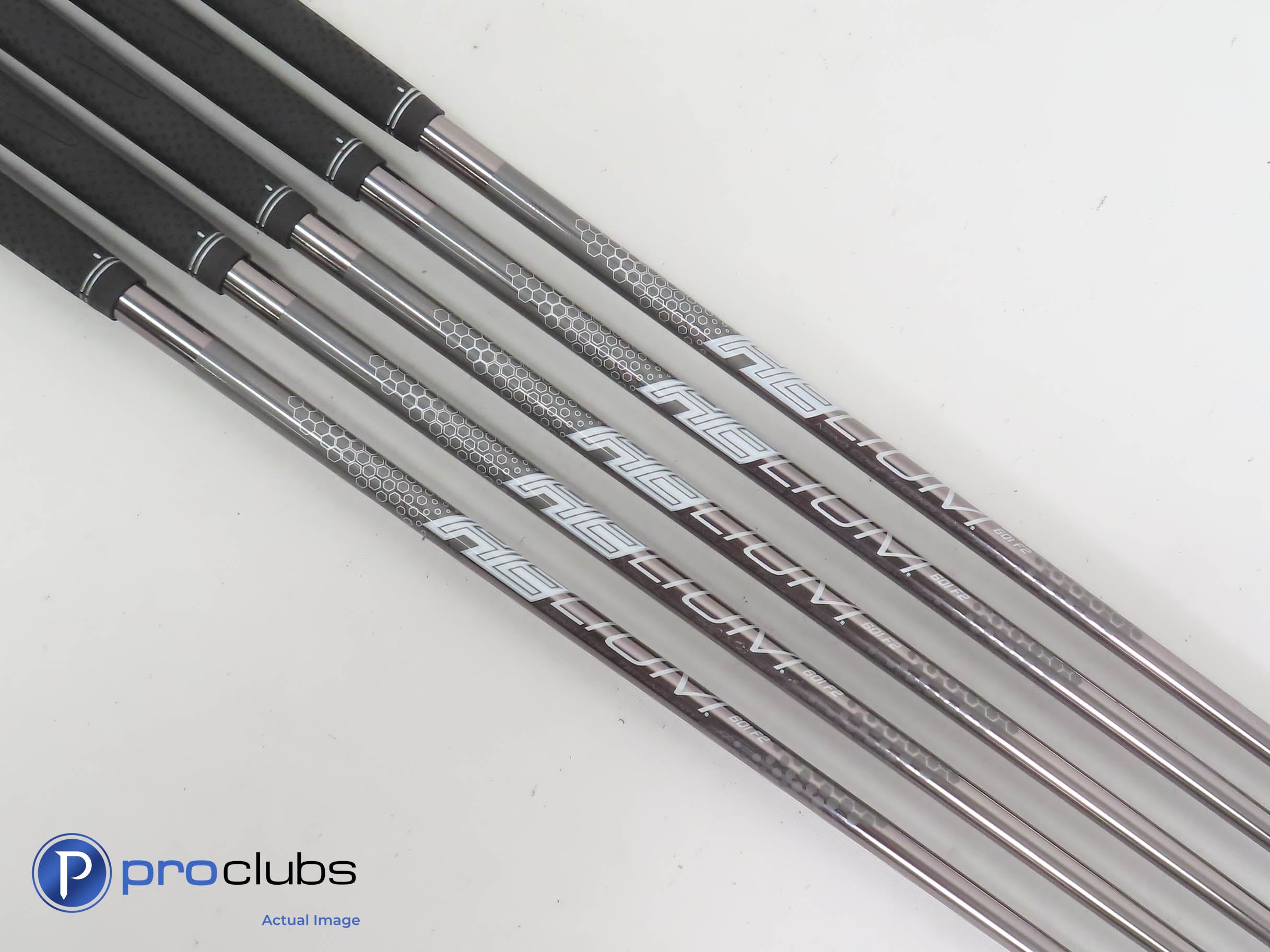 Ensemble de fers Big Bertha B21 5-PW AW avec tiges en graphite | CALLAWAY | Iron Sets | Hommes | Golf Town Limited Ensemble de fers Big Bertha B21 5-PW AW avec tiges en graphite | CALLAWAY | Iron Sets | Hommes | Golf Town Limited